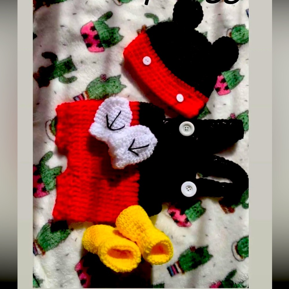 Crochet baby outfits